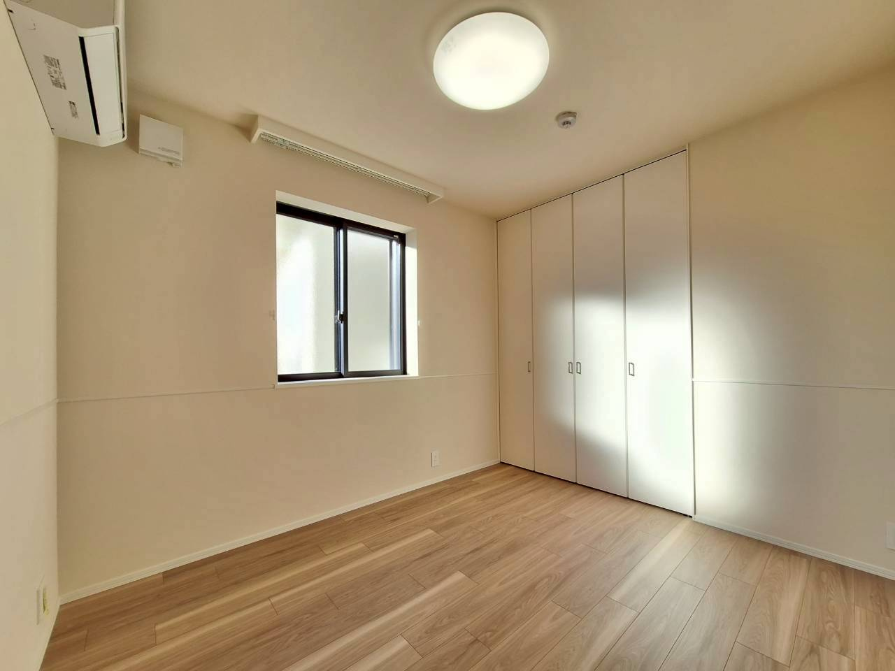 プレミアメゾンの洋室|★5帖の洋室★