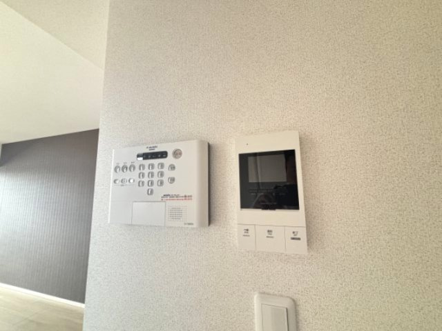 ★安心のモニター付きインターホン★