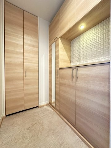 Ｐａｌａｚｚｏ　Ｇｌｏｒｉｏｓａのその他