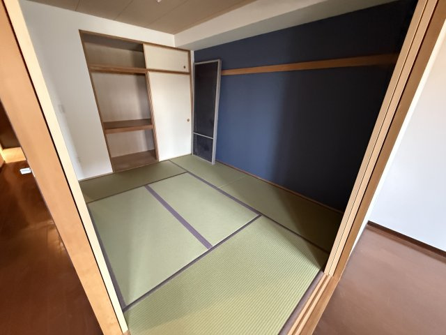 豊中市新千里南町３丁目の賃貸マンションの和室