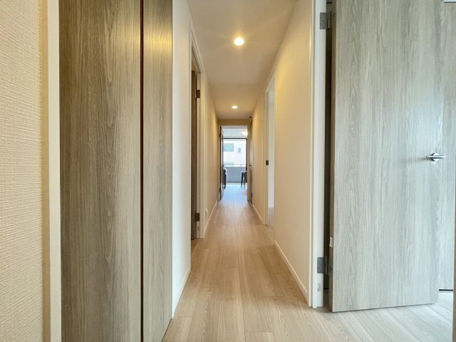 ディアステージ四条葛野大路の玄関|LDKまで直結です