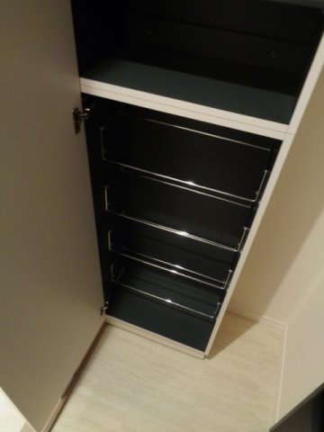 コトリオ湘南の玄関