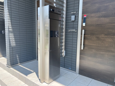 【エントランス】 | ボナールⅢ | ボナールⅢ　宅配ボックス