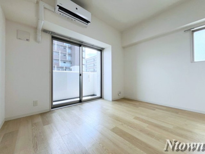 【居間・リビング】 | グランツェ名駅太閤通 | ゆったりとしたリビングです