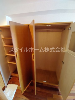 【収納】 | ユトリロつつじが丘 | 別部屋写真です。