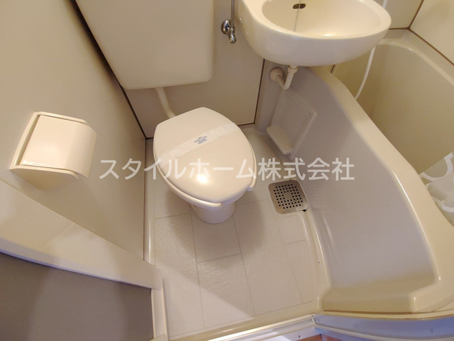 【トイレ】 | ユトリロつつじが丘 | 別部屋写真です。