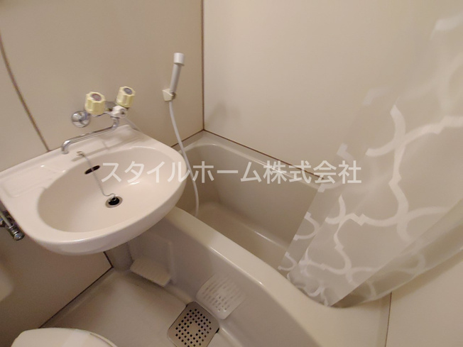 【浴室】 | ユトリロつつじが丘 | 別部屋写真です。