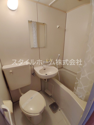 【浴室】 | ユトリロつつじが丘 | 別部屋写真です。