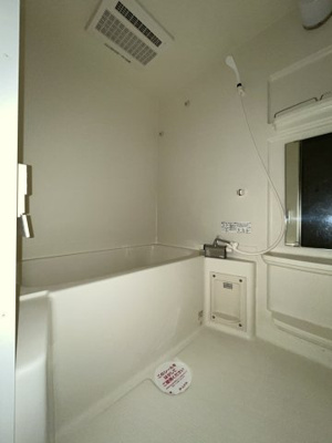 【浴室】 | ナチュラル・カラー