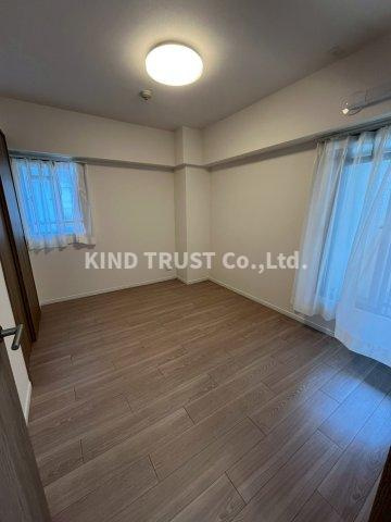 ノーブル南森町Ⅱ番館の居間・リビング|リビングです