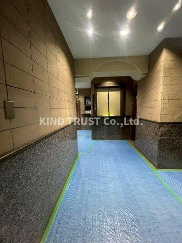 ノーブル南森町Ⅱ番館のロビー|ゆとりのあるロビーです