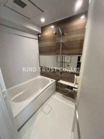 ノーブル南森町Ⅱ番館の浴室|コンパクトで使いやすいお風呂です