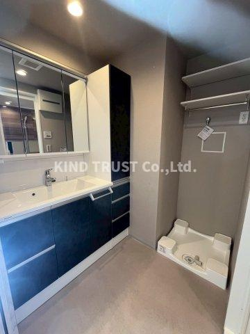 ノーブル南森町Ⅱ番館のキッチン|コンパクトなキッチンで掃除もラクラク