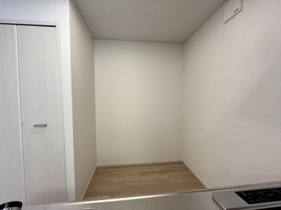 【内装】 | リル