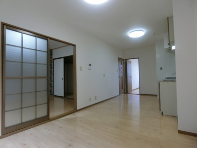 【居間・リビング】 | ヴィラ西福原B棟