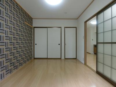 【洋室】 | ヴィラ西福原B棟