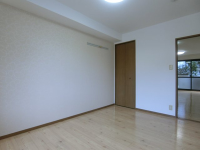 【洋室】 | ヴィラ西福原B棟