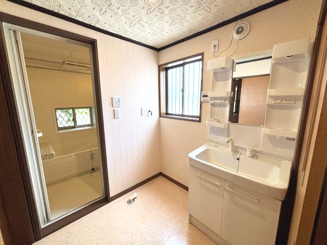 所沢市喜多町の洗面所|使いやすい洗面所です