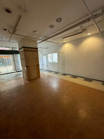 ポポロビルの内装