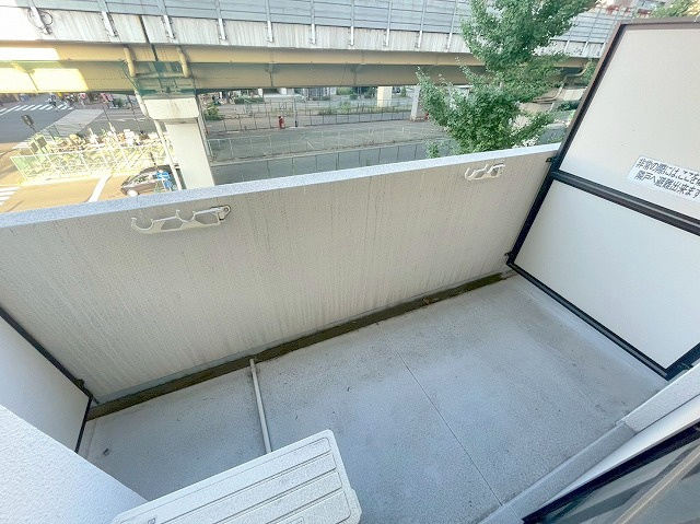 Re-be東三国のバルコニー