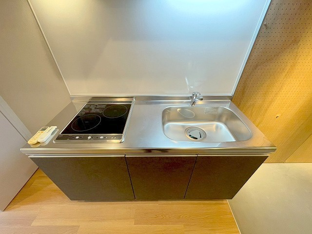 Re-be東三国のキッチン