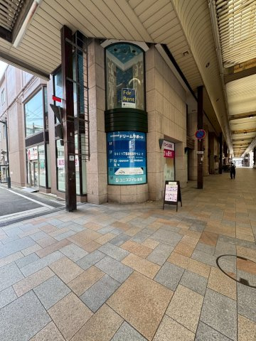 ポポロビルの外観