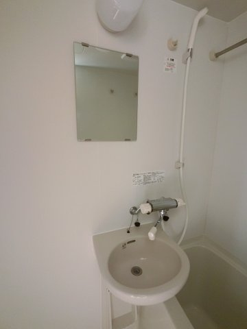 S-FORT船橋roots（旧ガルダ船橋本町）の洗面所