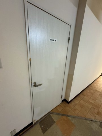 ポポロビルの内装