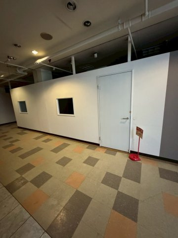 ポポロビルの内装