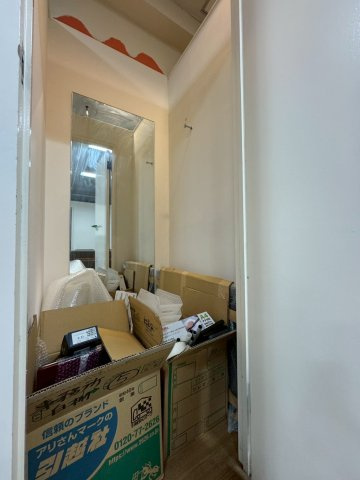 ポポロビルの内装