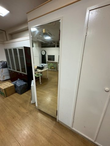 ポポロビルの内装