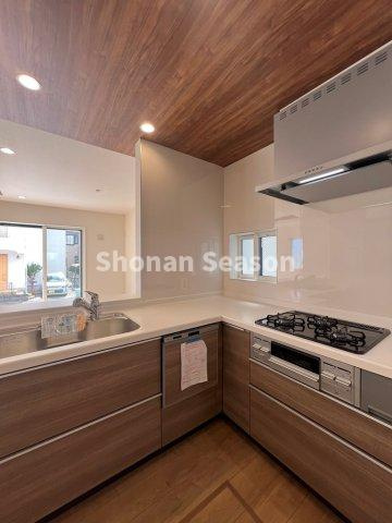 【キッチン】 | L字型のキッチンは作業効率がＵＰし、お料理も捗りますね♪