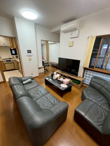 プリマ梅田東の居間・リビング