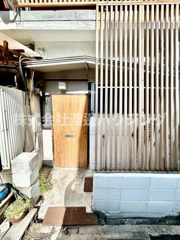 サウナのある家のエントランス