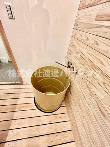 サウナのある家の洗面所