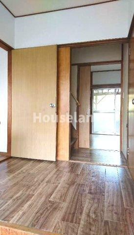 鳴神戸建の内装