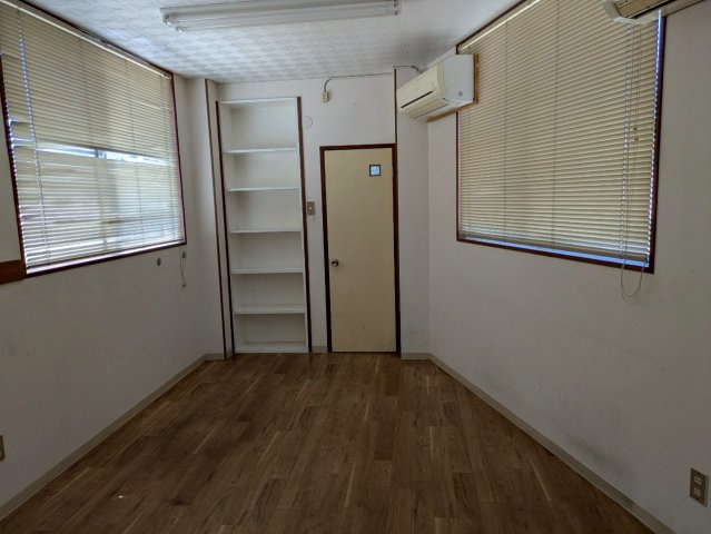 野洲市小篠原の店舗事務所のその他