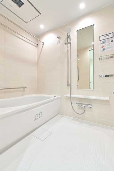 【浴室】 | シティパル春日セントレ | バスルームは浴室乾燥機付きなので雨の日のお洗濯はもちろんカビ対策にも効果大