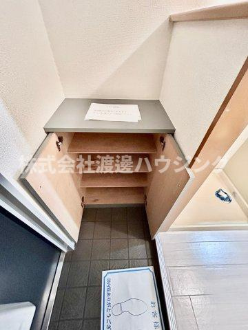 ライブステーション江坂の収納|玄関収納