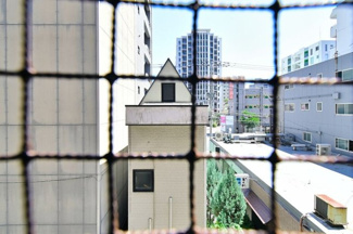 【展望】 | バルコニーからは遠くまで見渡せる眺望を楽しめます