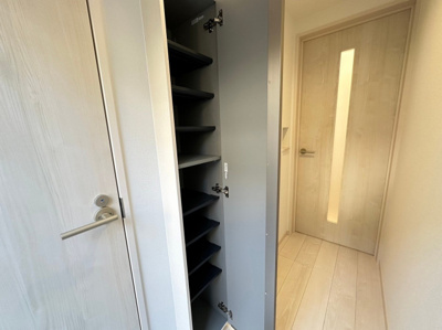 【玄関】 | CBヴィレッタ野芥 | 別号室の写真になります。現況優先。