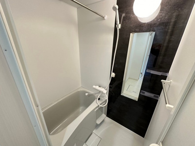 【浴室】 | CBヴィレッタ野芥 | 別号室の写真になります。現況優先。