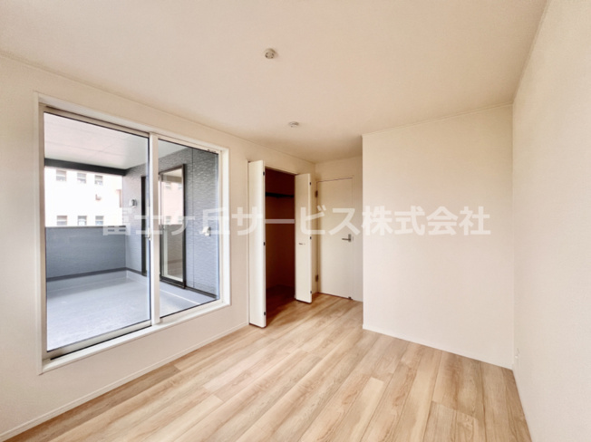 【洋室】 | 富士市川成島 3期 新築一戸建て 1号棟 | 6.7帖の洋室です