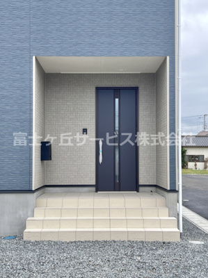 【エントランス】 | 富士市川成島 3期 新築一戸建て 1号棟 | エントランスです
