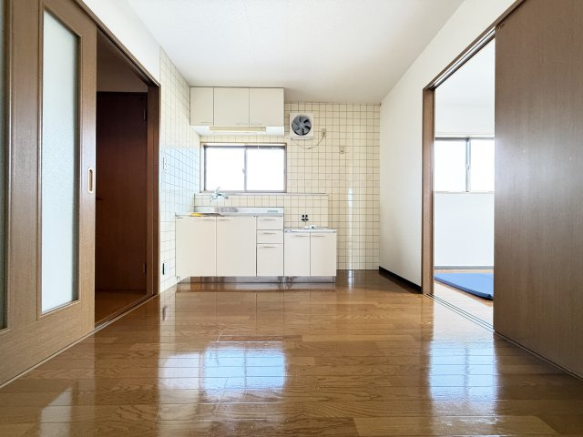 サンハイツ88の居間・リビング