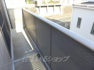 広島市安佐北区落合南４丁目のアパートのバルコニー