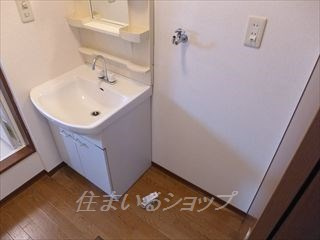 広島市安佐北区落合南４丁目のアパートの洗面所