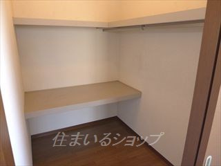 広島市安佐北区落合南４丁目のアパートの収納|ウォークインクローゼット