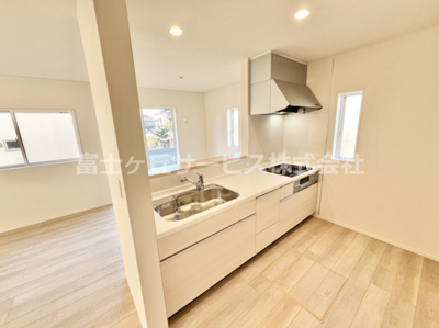 【キッチン】 | 富士市中里 9期 新築一戸建て 1号棟 | キッチンでお料理をお楽しみください