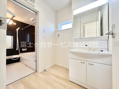 【脱衣所】 | 富士市中里 9期 新築一戸建て 1号棟 | 脱衣場です